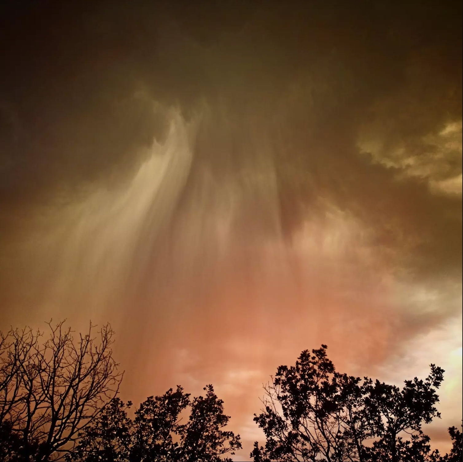 a glowing cloud.